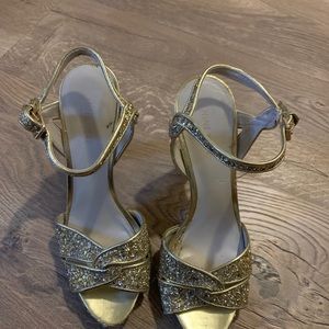 Nine West Golden Glitter Heels